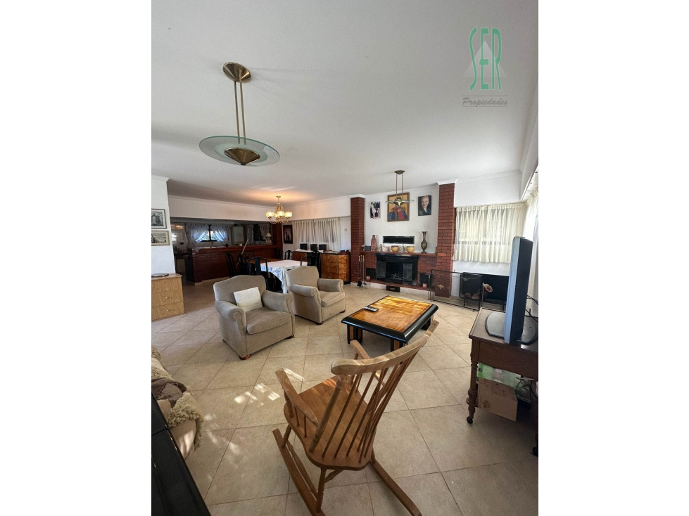 IMPECABLE CASA QUINTA — foto 4