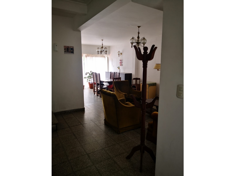 CHALET 4 AMBIENTES - BERNARDO DE YRIGOYEN 3700 — foto 2
