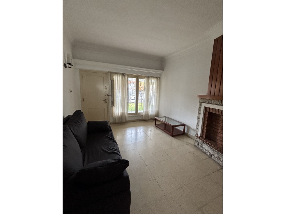 ALQUILER - CASA DE 4 DORMITORIOS - LAVALLE 2500 - 2