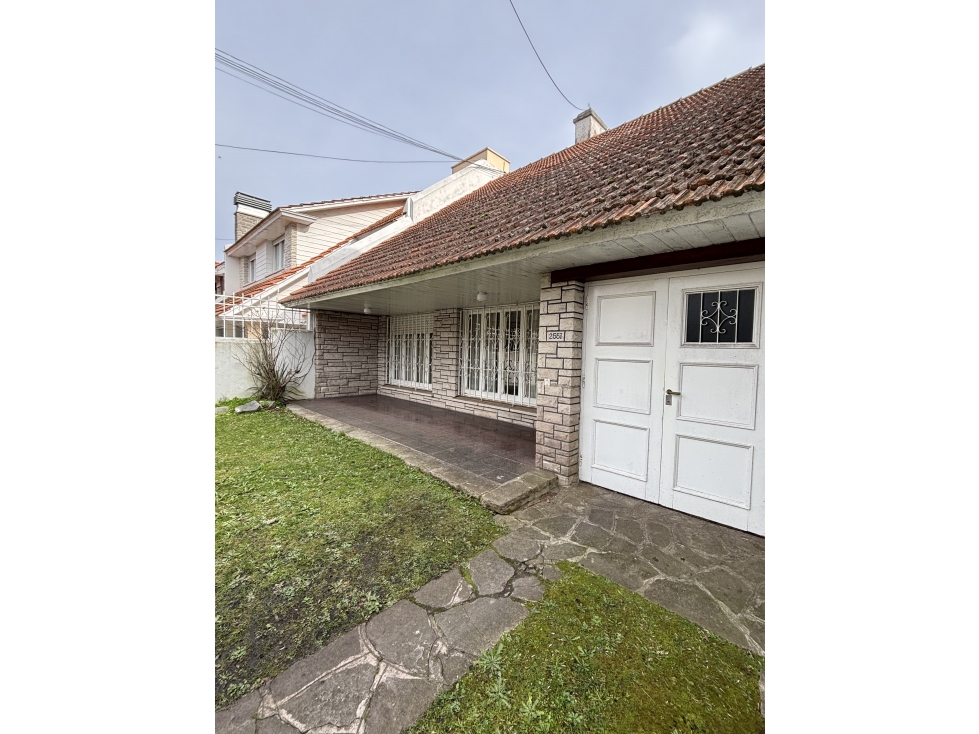 ALQUILER - CASA DE 4 DORMITORIOS - LAVALLE 2500 - 1