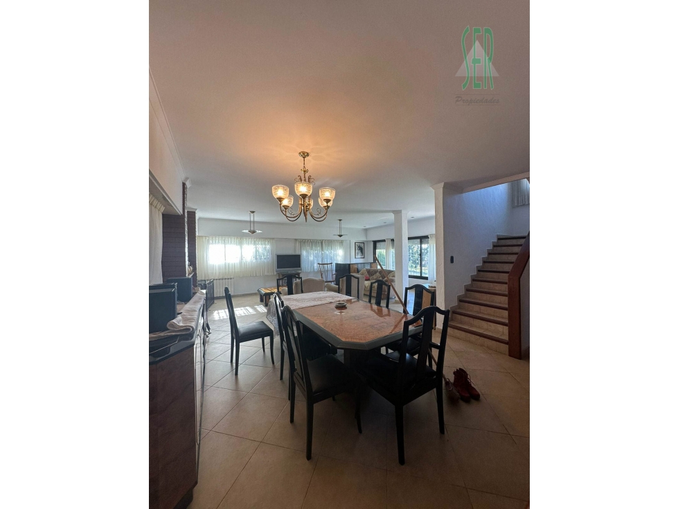 IMPECABLE CASA QUINTA — foto 6
