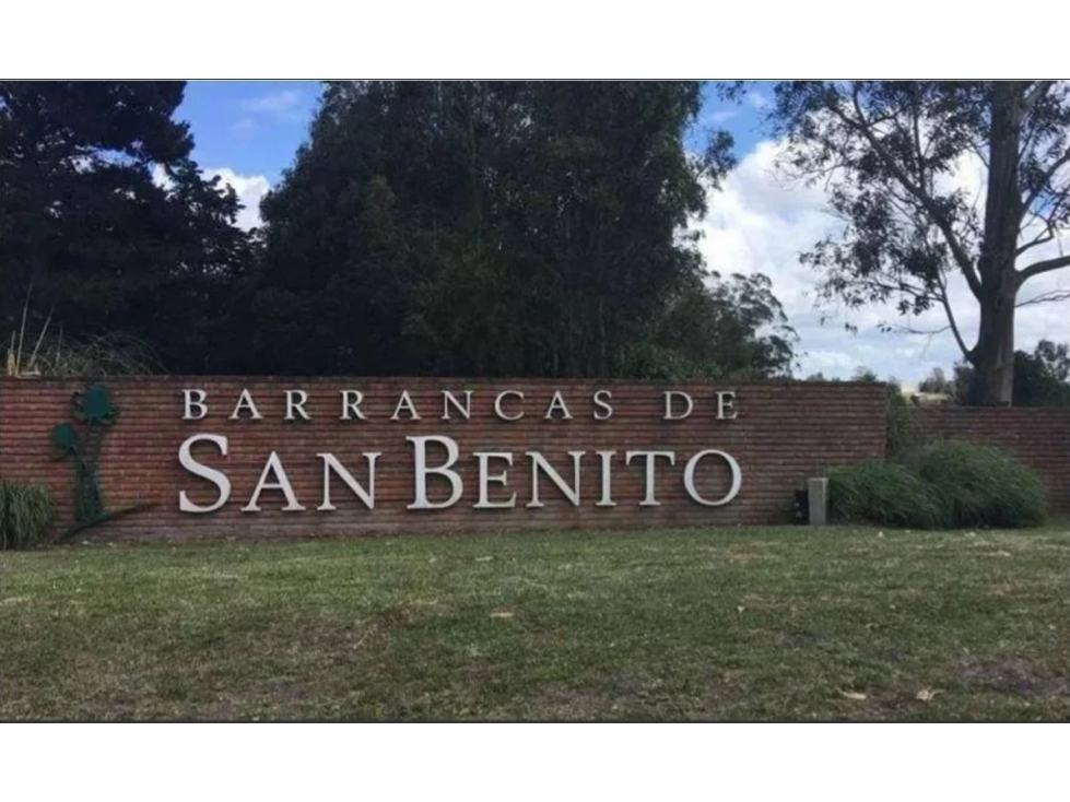LOTE DE 920 m² EN BARRANCAS DE SAN BENITO