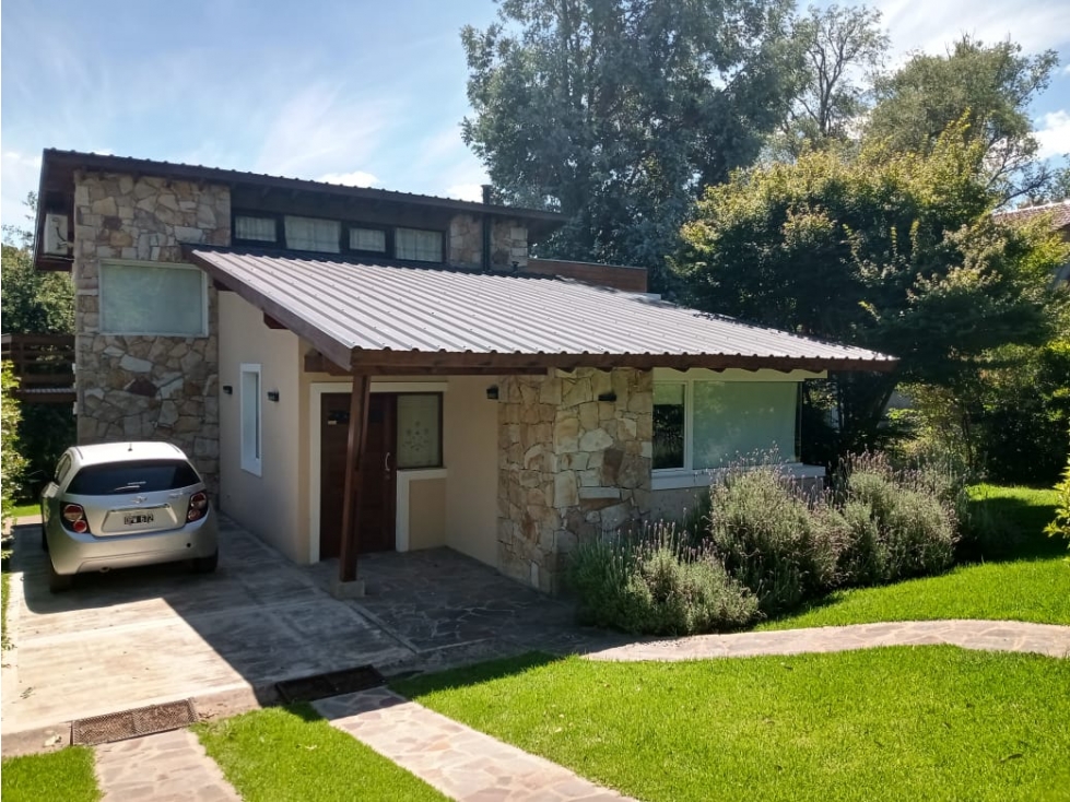 VENTA - CHALET 4 AMBIENTES - SIERRA DE LOS PADRES - 2