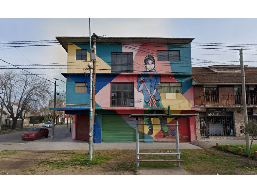 VENTA LOCAL/GALPON ESQUINA. TRES PISOS - 3