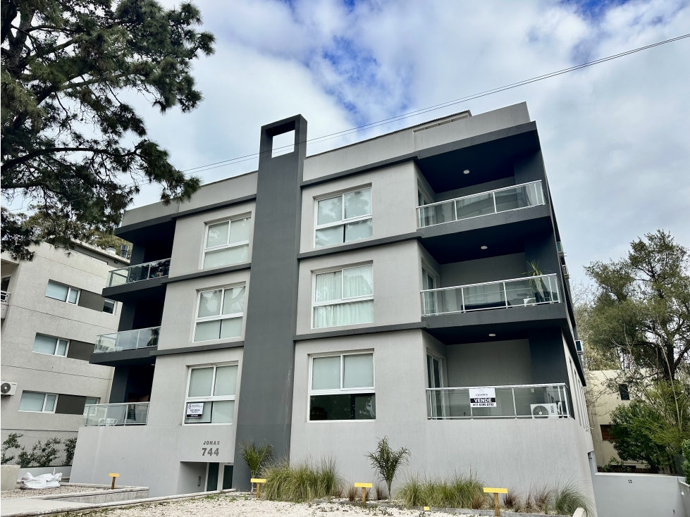 PINAMAR - EDIFICIO JONAS A ESTRENAR CON PILETA 1°D