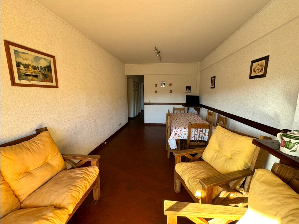 PINAMAR CENTRO - DEPARTAMENTO LIBERTADOR — foto 3