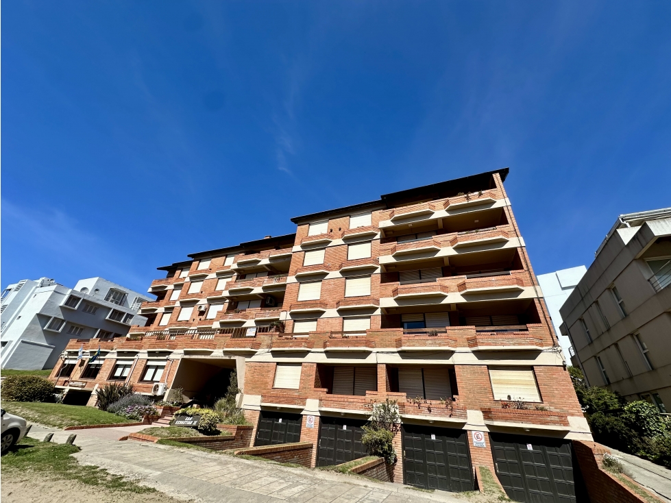 PINAMAR- DEPARTAMENTO UBICADO A METROS DEL MAR SAN SEBASTIAN IV