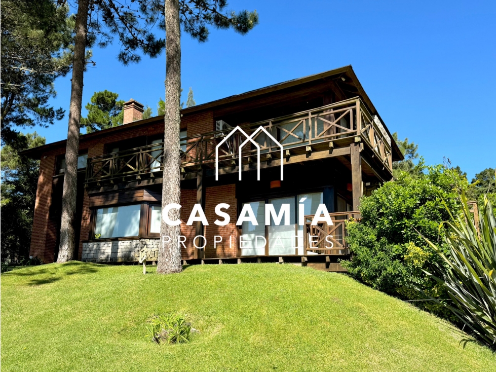 PINAMAR - CASA TIMON - VISTA PLENA AL GOLF