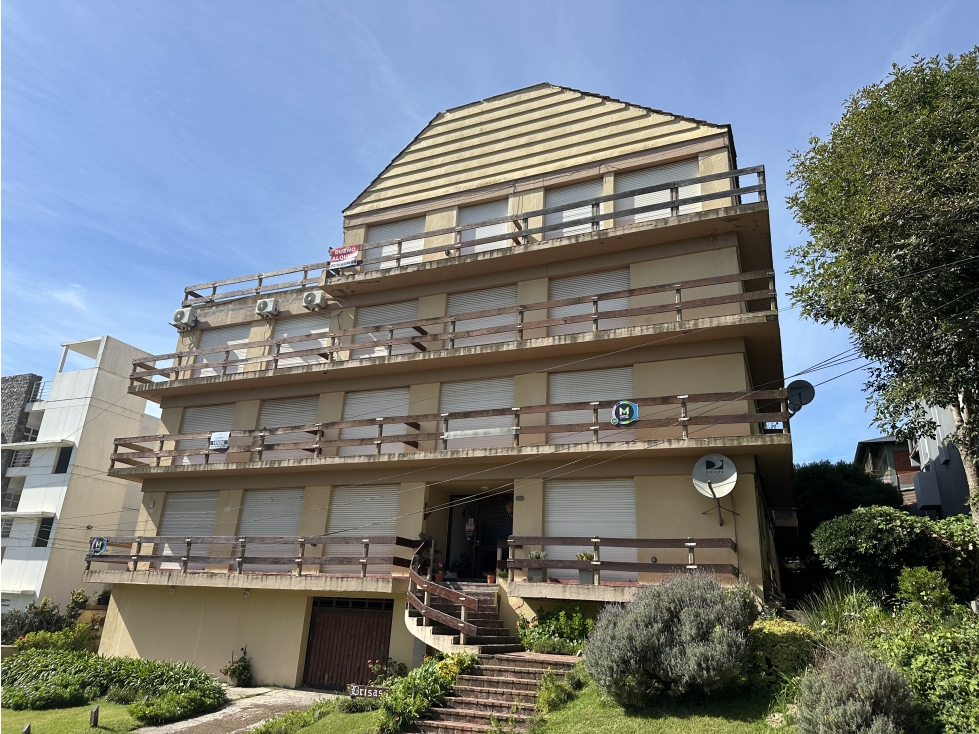 PINAMAR - DEPARTAMENTO DE 3 AMBIENTES A METROS DEL MAR- BRISAS - 1