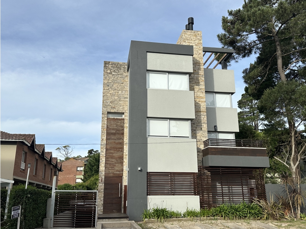 PINAMAR DUPLEX CON TERRAZAS - COMPLEJO SIRUM CON PISCINA - 2