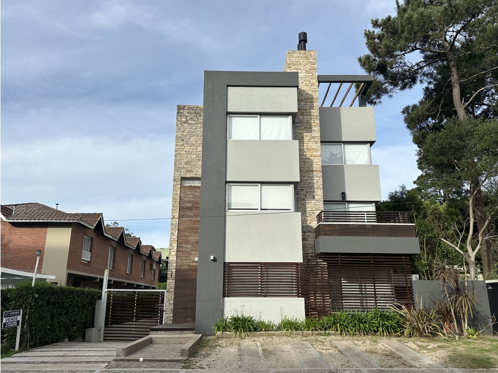 PINAMAR DUPLEX CON TERRAZAS - COMPLEJO SIRUM CON PISCINA - 1