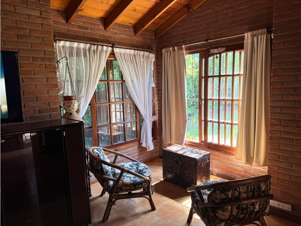 PINAMAR - CASA GARZAS - CHALET DE 4 AMBIENTES CON GAS NATURAL - 2