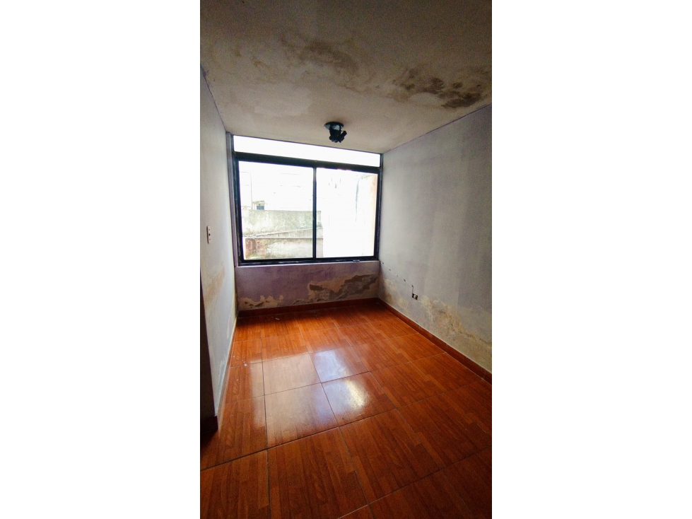 Local más 5 privados Z/ Córdoba y Belgrano — foto 4