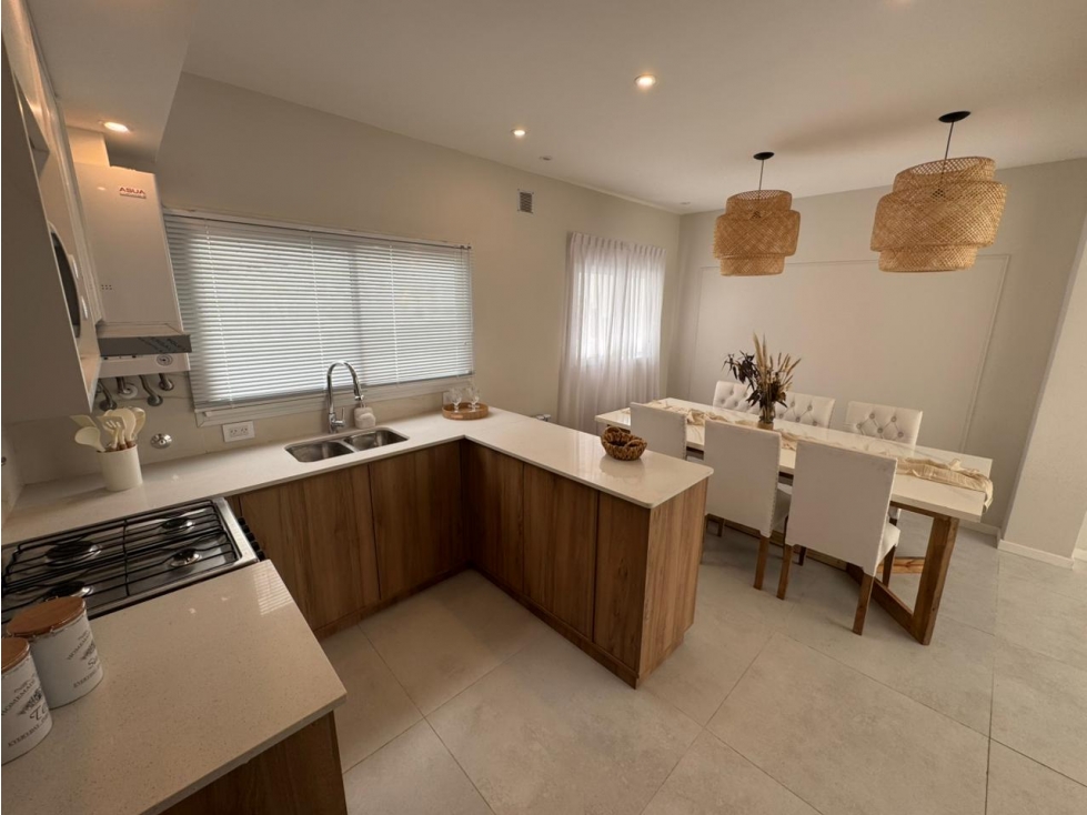 Chalet PH 4 ambientes A nuevo. Zona Aldrey - 3