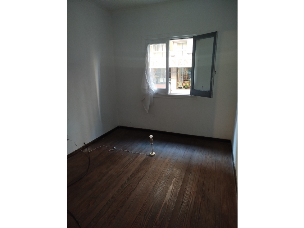 Local más 5 privados Z/ Córdoba y Belgrano — foto 5