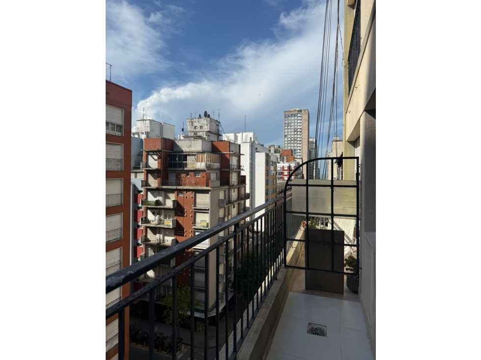 1 AMBIENTE A LA CALLE BALCÓN NUEVO BELGRANO Y CORRIENTES - 1