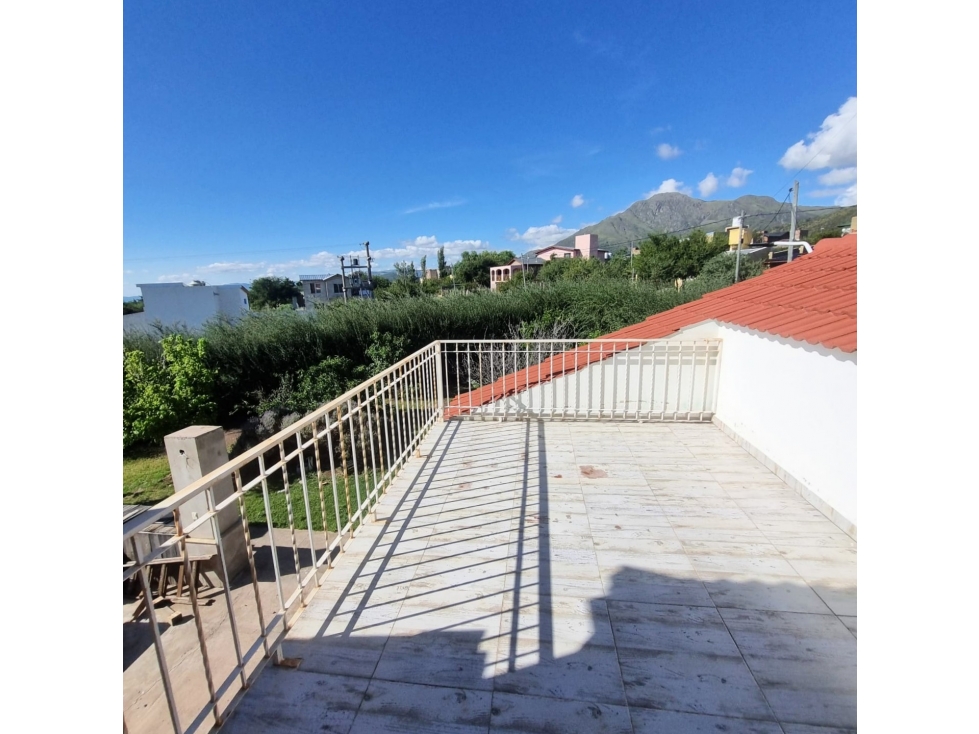 Chalet 300 M2 cub. Lote 1600 M2. Cerro Uritorco - Capilla del Monte — foto 4