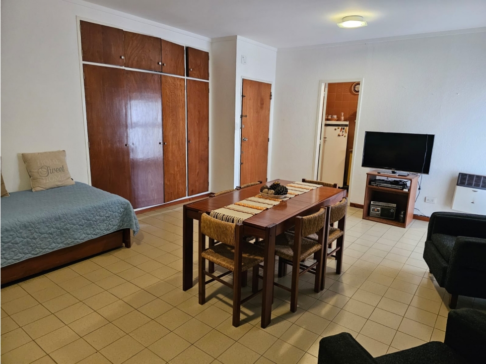 VENTA DEPARTAMENTO 2 AMBIENTES CONTRAFRENTE ABIERTO Y COCHERA — foto 3