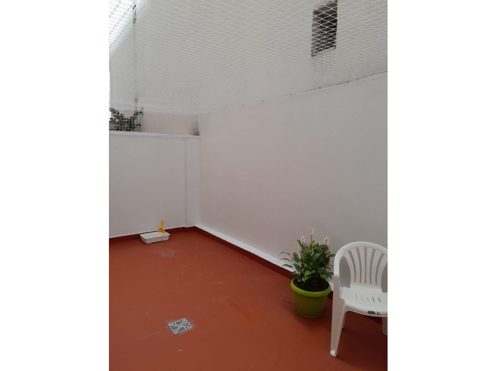 Venta departamento 2 ambientes con patio