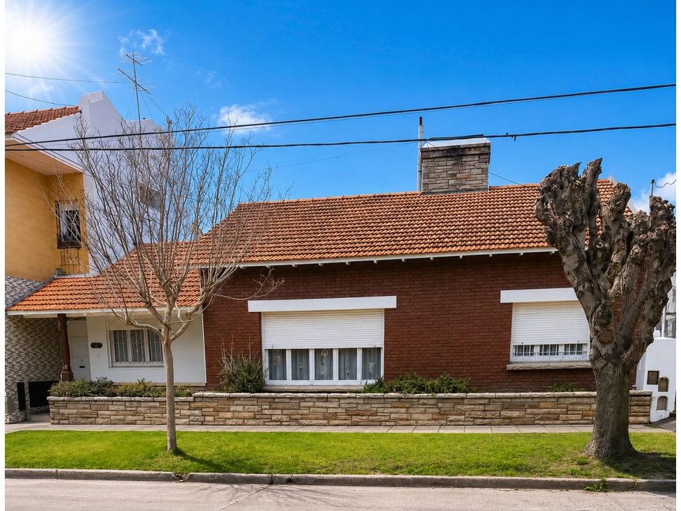 Casa en venta zona Juan B Justo - 1