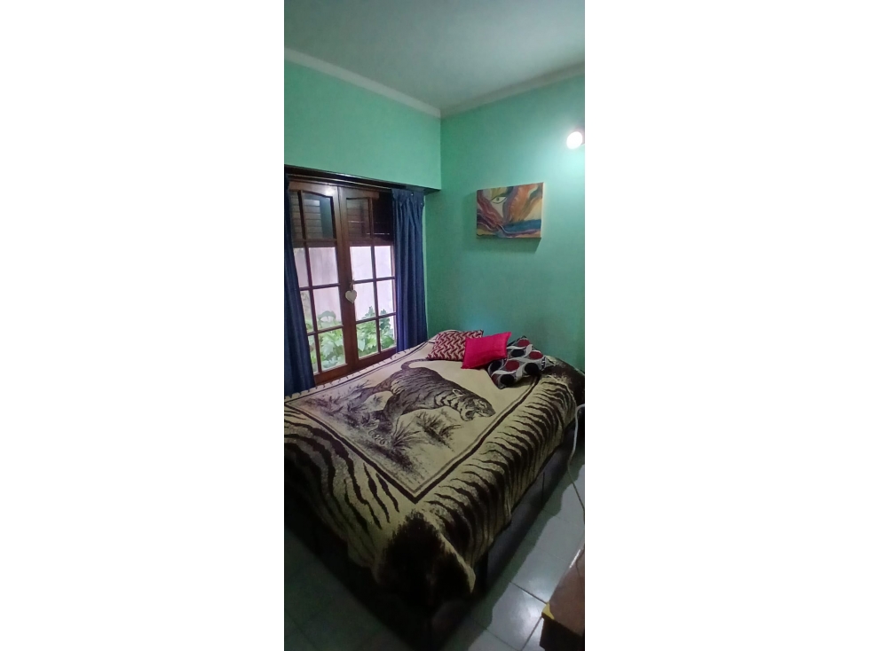 Venta casa 3 ambientes con garage y patio — foto 4
