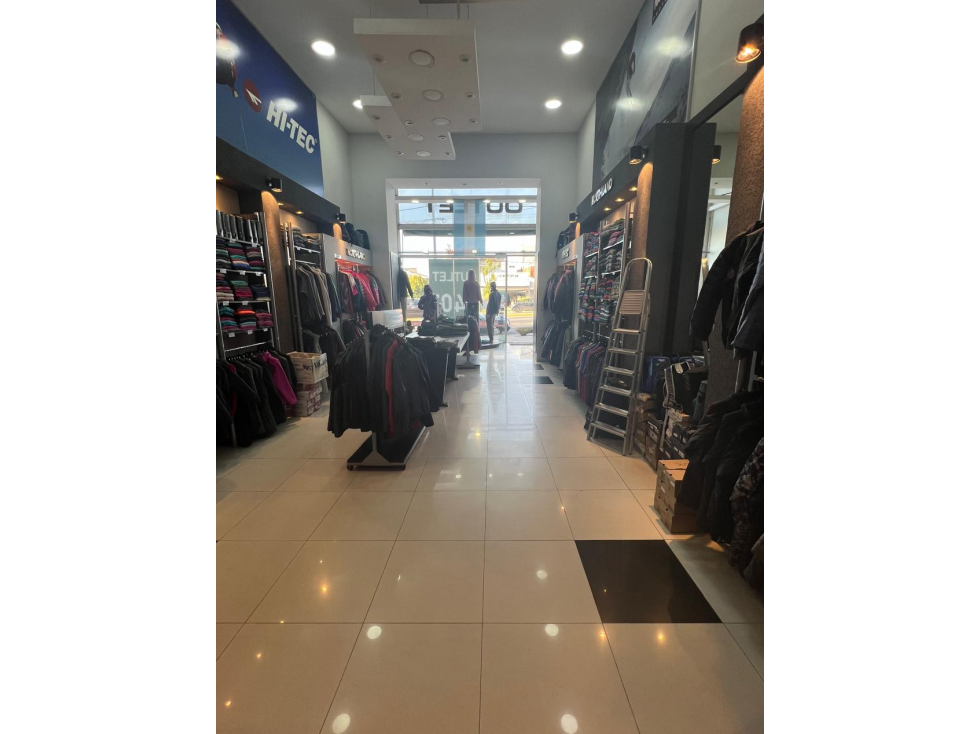 Alquiler local comercial zona Juan B. Justo — foto 3