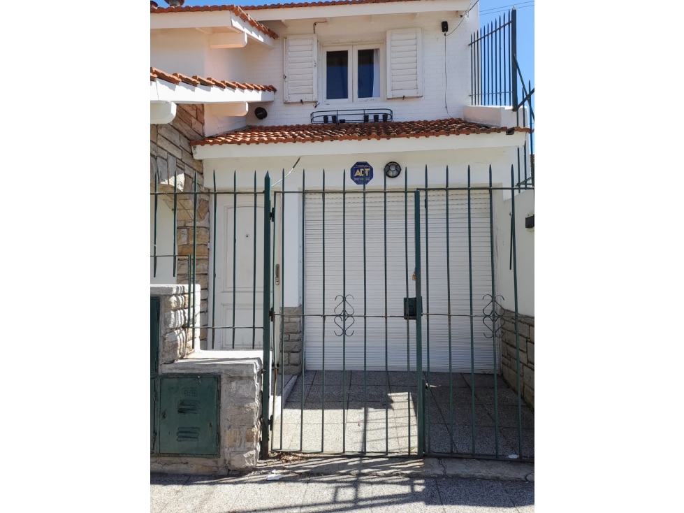 Venta casa con departamentos en block — foto 2