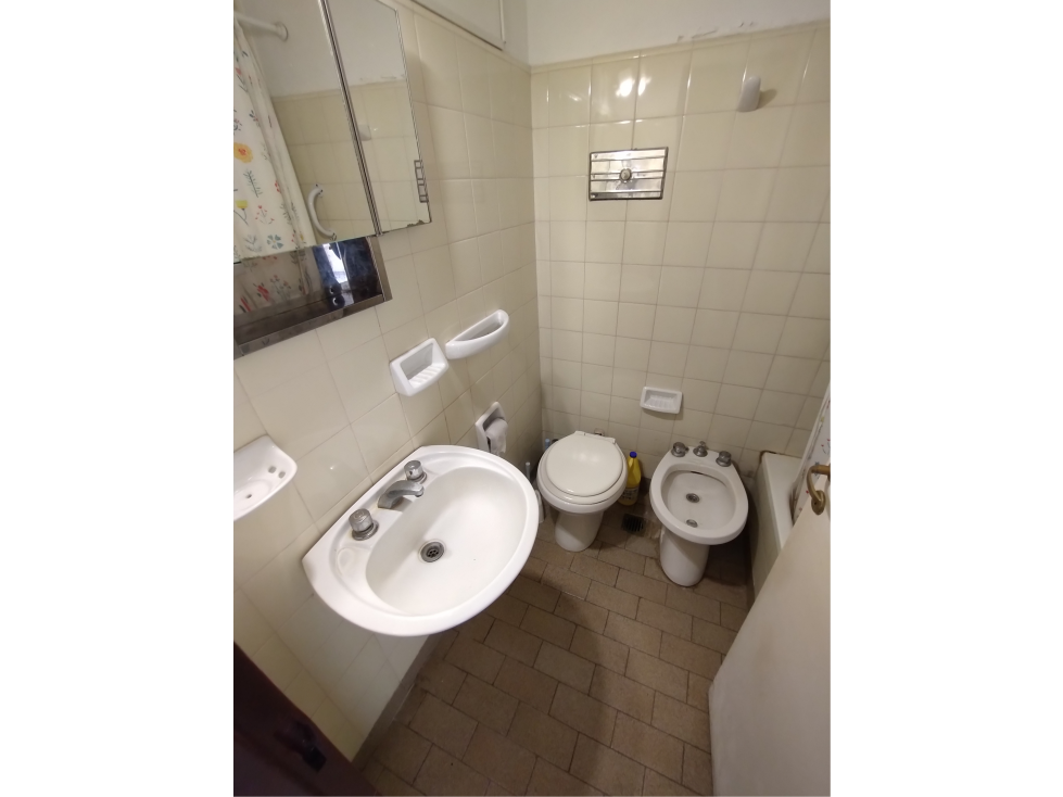 Departamento 4 ambientes en venta con cochera — foto 2