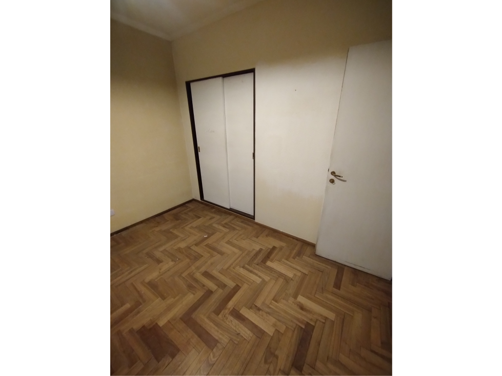 Departamento 4 ambientes en venta con cochera — foto 3
