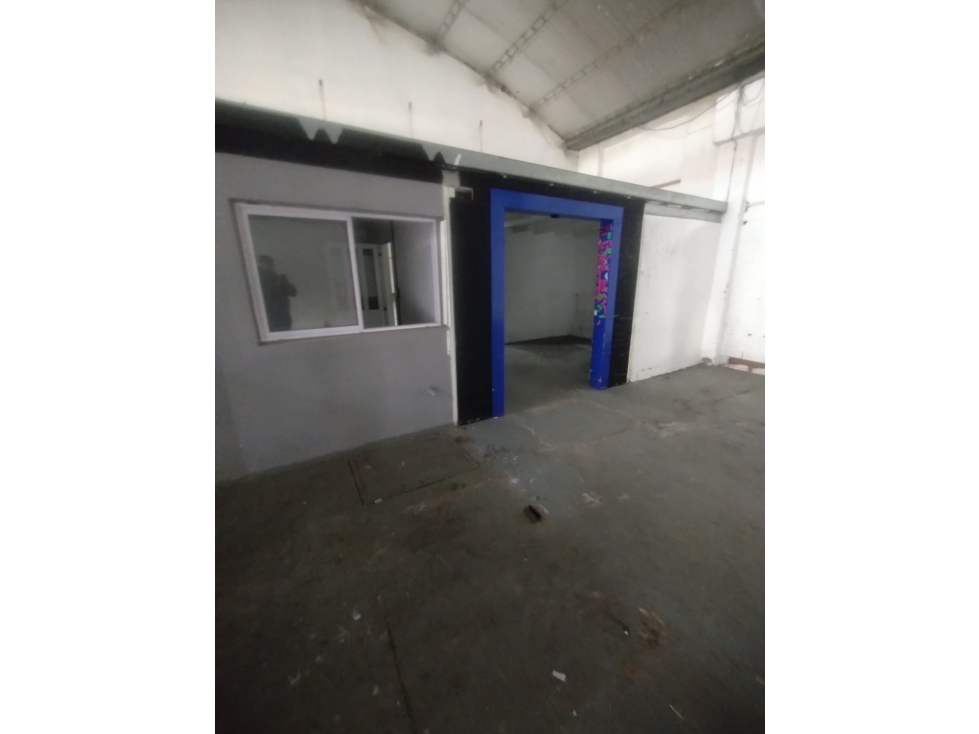 Alquiler Galpon zona Juan B. Justo - 4