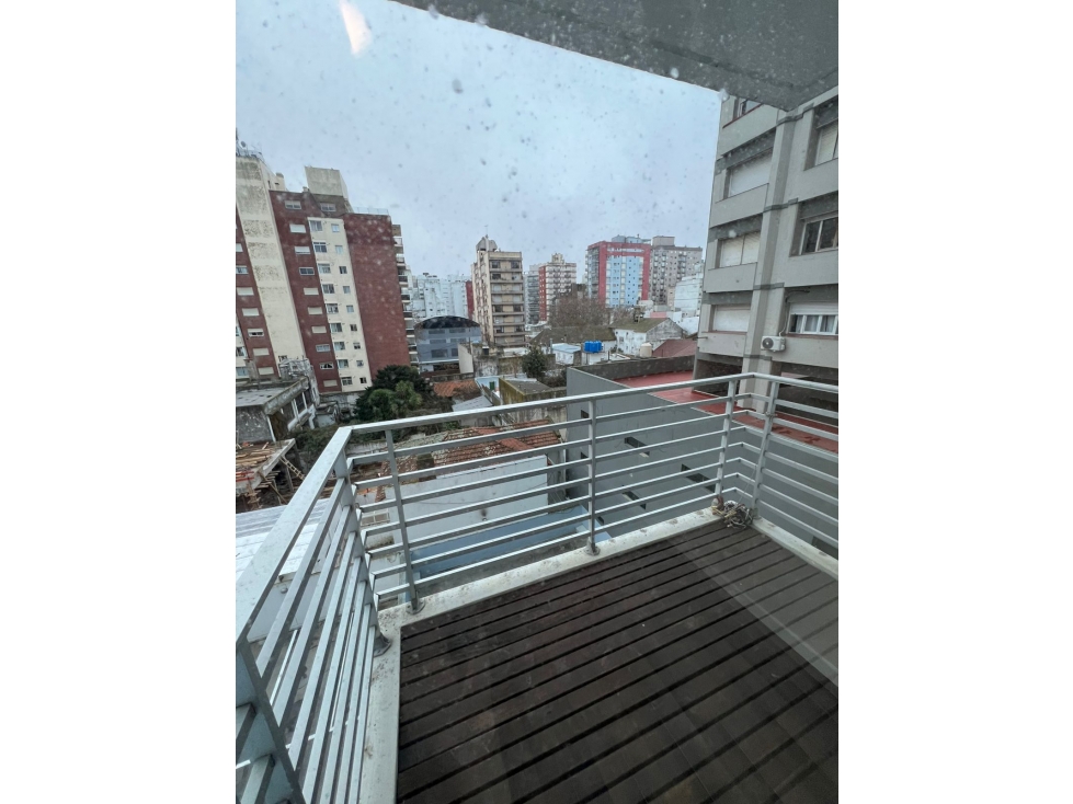 Venta departamento 3 ambientes con cochera