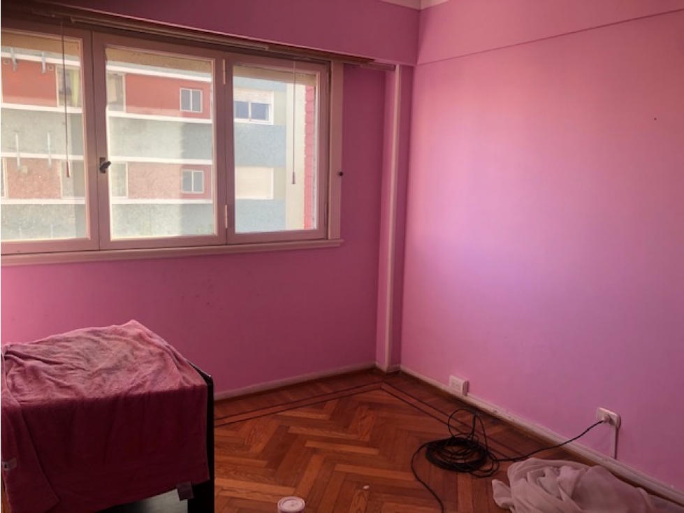 Semi Piso 5 ambientes - Zona CENTRO - en Venta - PERMUTA — foto 4