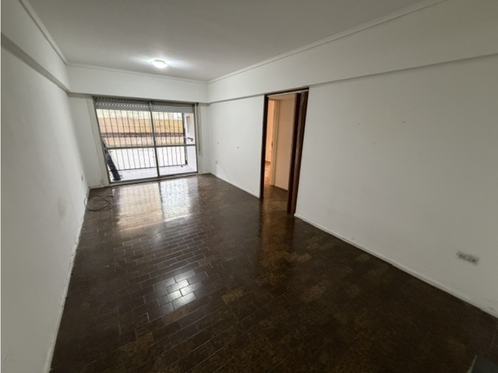 Departamento 3 ambientes en Alquiler con cochera - 2