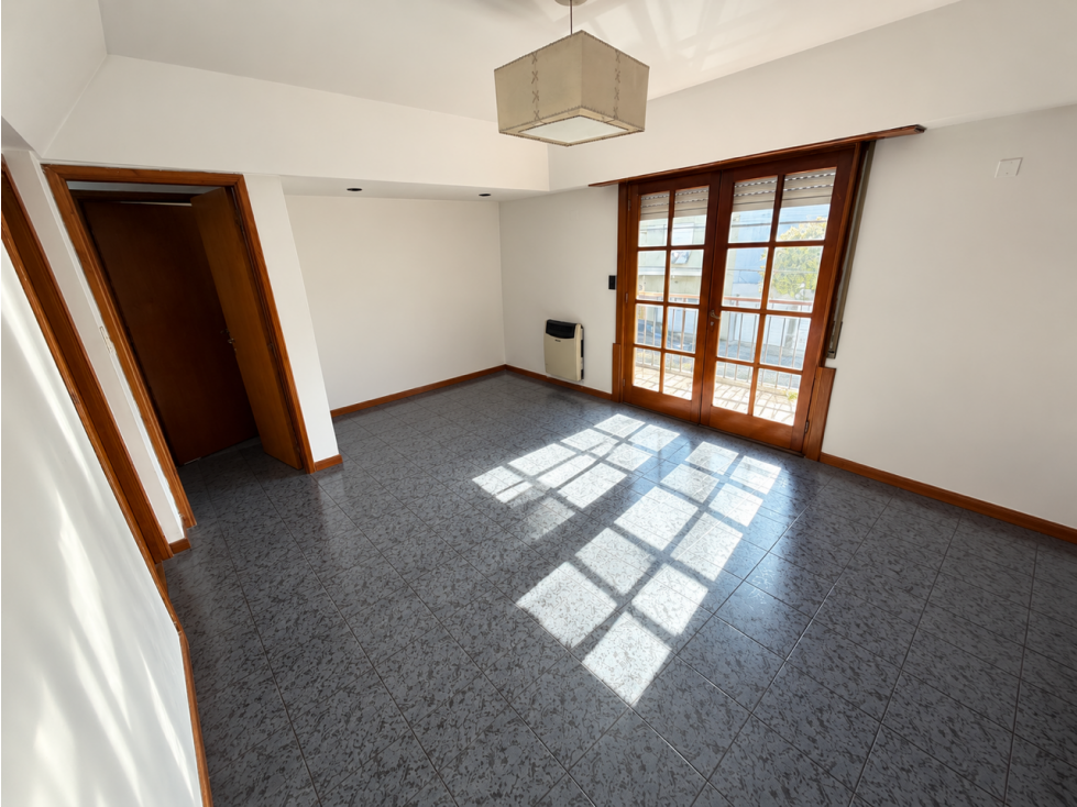 Planta Alta 3 ambientes en venta — foto 2