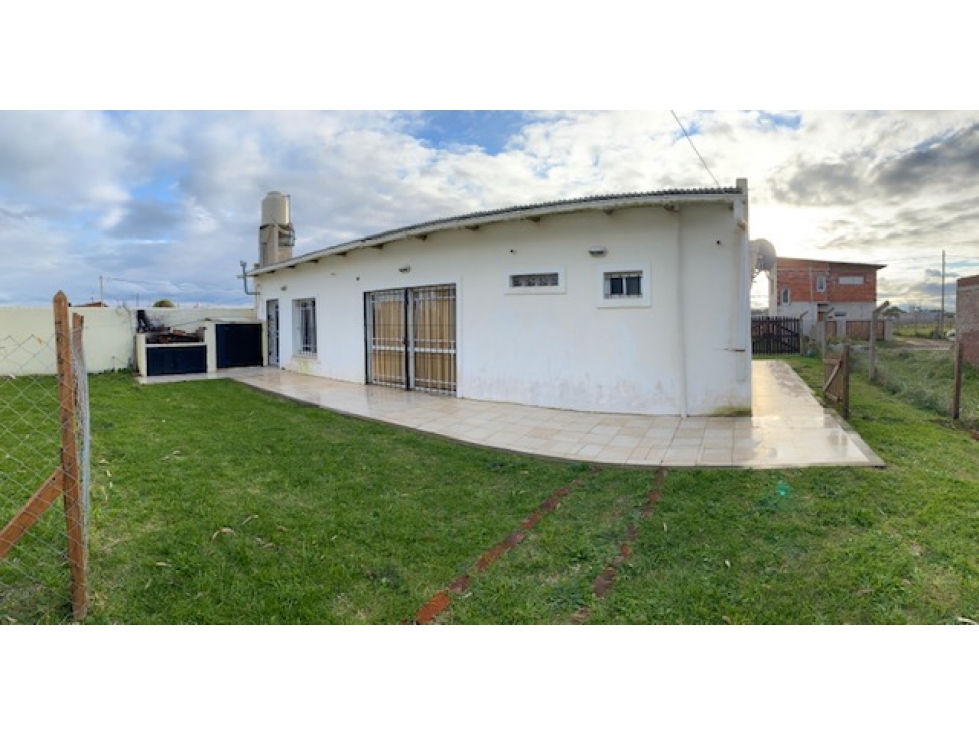 Chalet 4 y 2 ambientes en Venta — foto 3