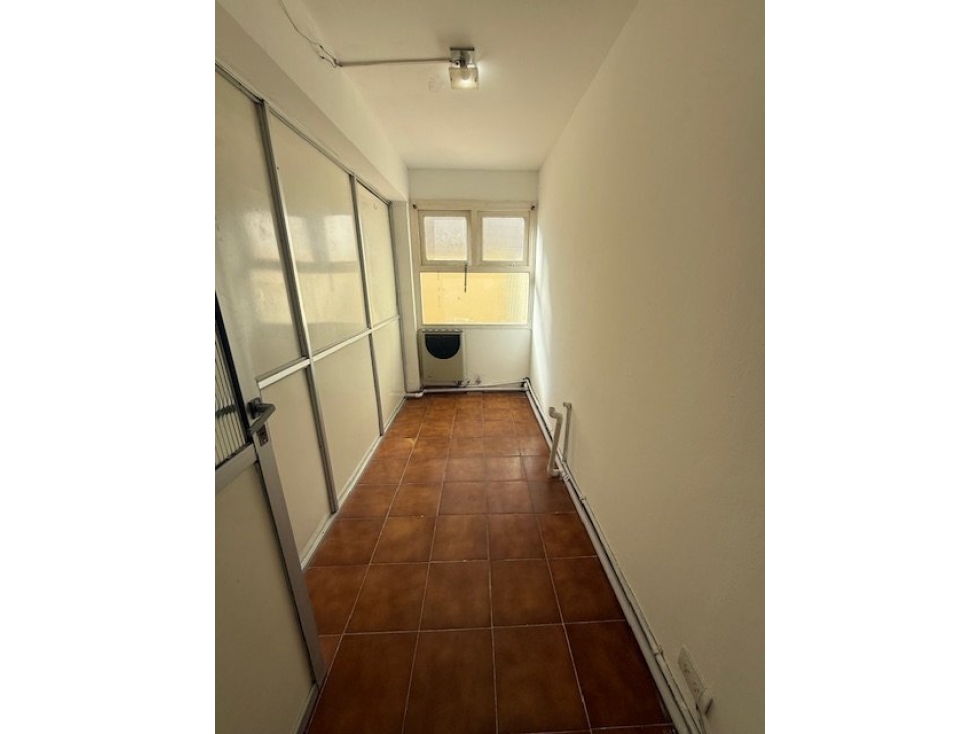 Oficina en Alquiler - 4
