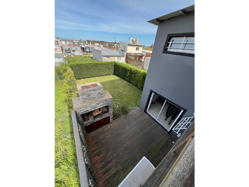 Chalet 4 amb. A estrenar — foto 4