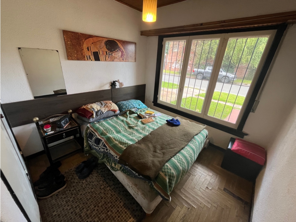 Chalet 3 ambientes + Depto 1 ambiente + gran parque - 3