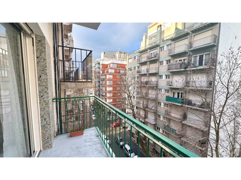 DOS AMBIENTES A LA CALLE CON BALCÓN SALIENTE. - 5