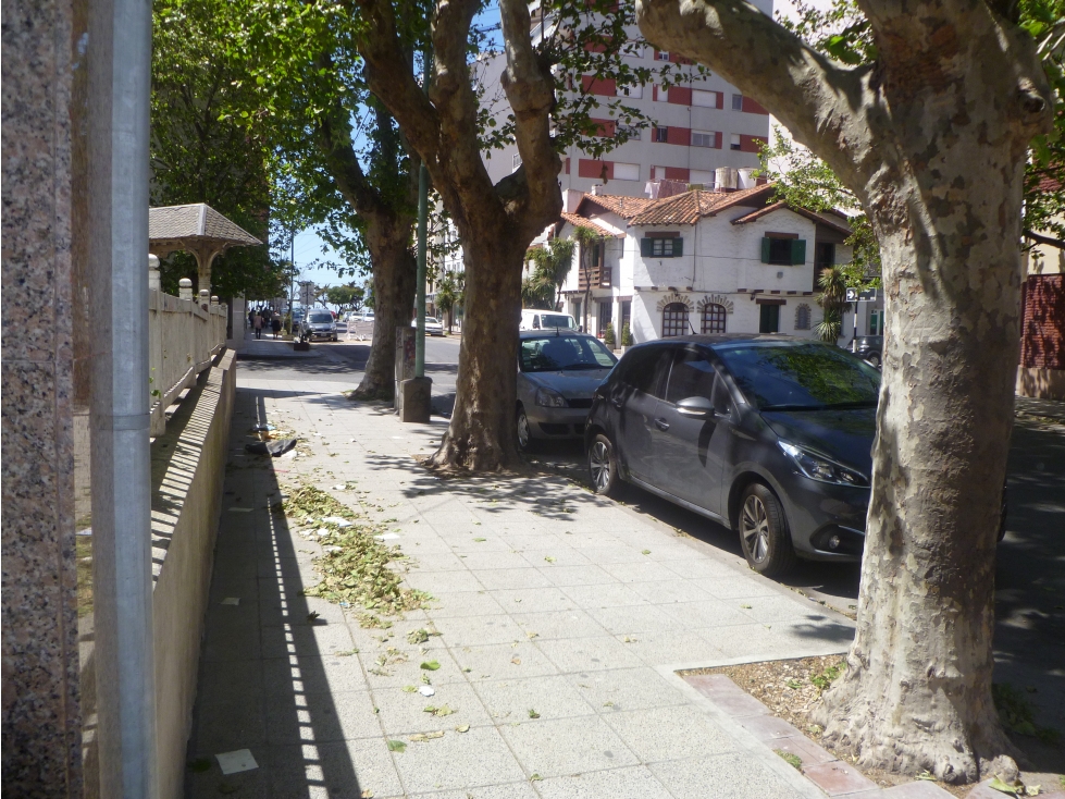VENTA COCHERA EN LA PERLA — foto 2
