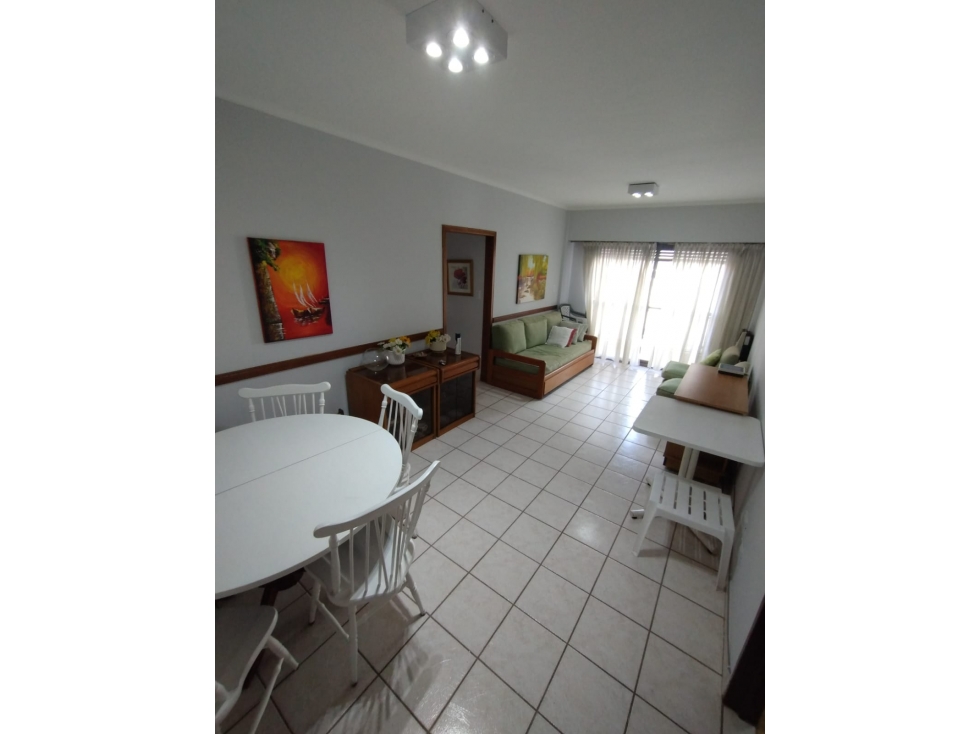 2 Ambientes Con 2 Balcones | La Perla | A 4 Cuadras Del Mar — foto 2