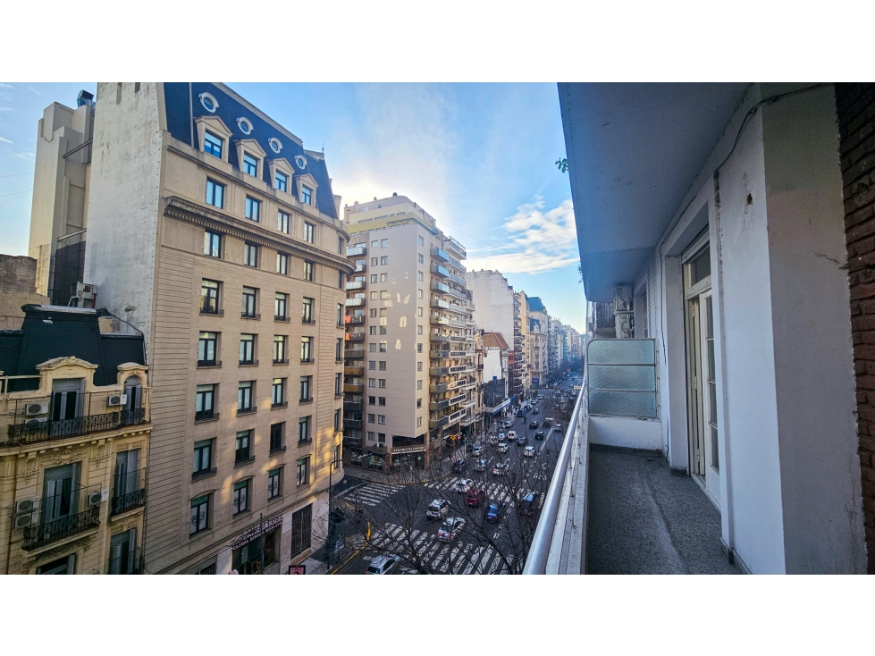 SEMIPISO 3 AMB a la Calle c/ Balcón corrido (C.A.B.A) - 1