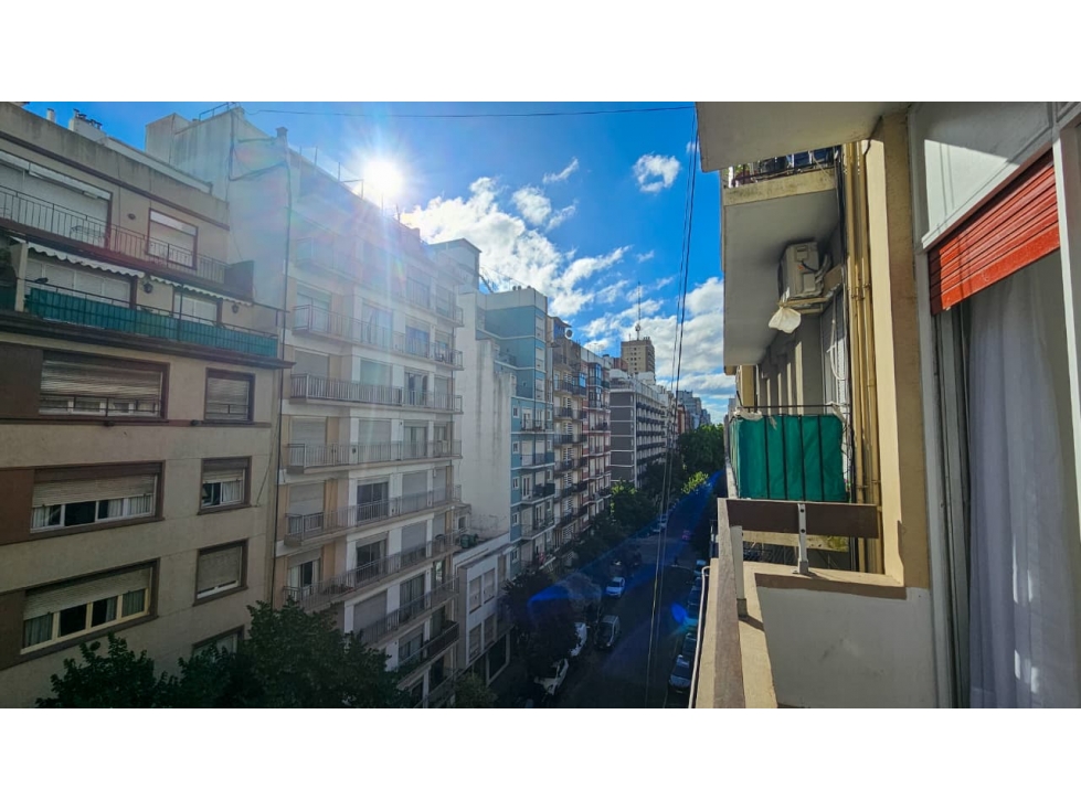 1 AMB RECICLADO A NUEVO C/ BALCÓN A LA CALLE PLAZA COLÓN — foto 3