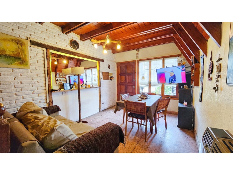 CHALET de 4 AMB c/ QUINCHO y JARDÍN - PUNTA MOGOTES — foto 4