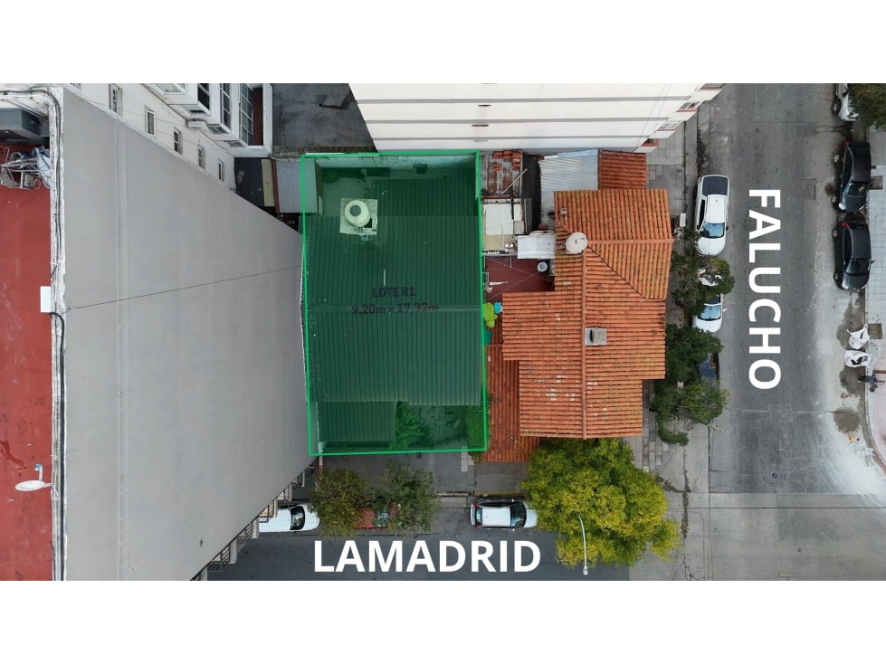 Lote en zona R1. Casa de 6 AMB apto profesional. Inmejorable ubicación — foto 2