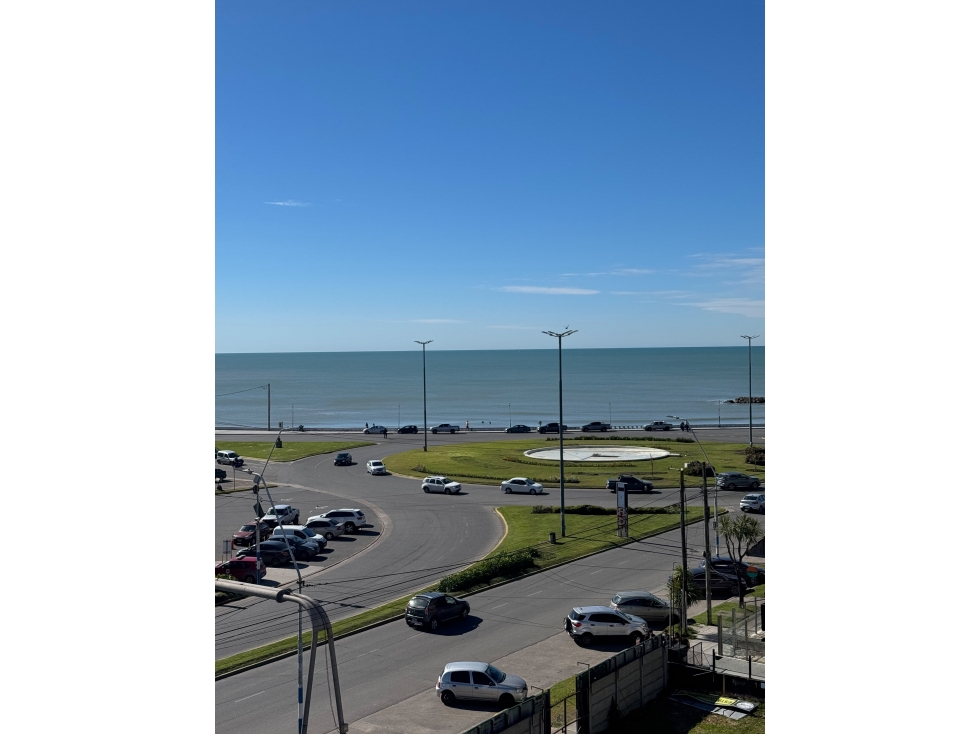 CONSTITUCION Y DERQUI - DPTO DE DOS AMBIENTES CON VISTA AL MAR — foto 3