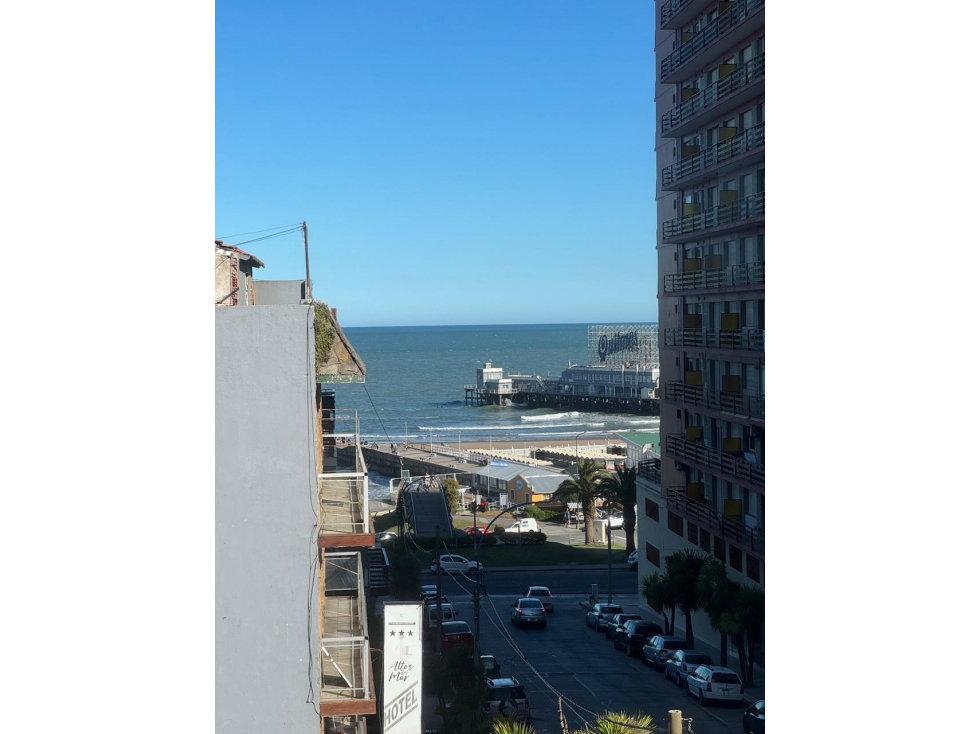 DPTO DE DOS AMBIENTES CON VISTA AL MAR - 9 DE JULIO Y SANTA FE