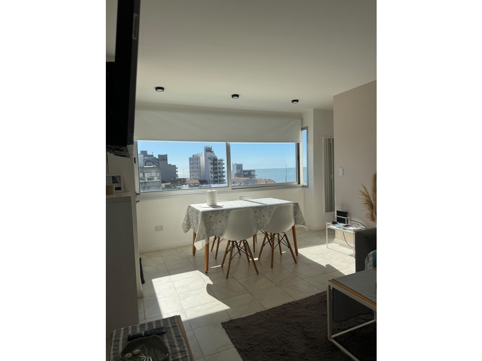 CONSTITUCION Y DERQUI - DPTO DE DOS AMBIENTES CON VISTA AL MAR — foto 4
