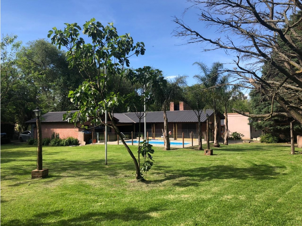 CASA DE 4 AMBIENTES - BARRIO COLINA ALEGRE — foto 2