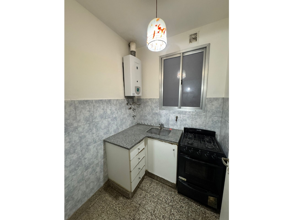 SANTIAGO 1800 - DPTO. DE 2A AMBIENTES INTERNO